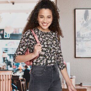 Wild Fable Long Sleeve Fitted T-Shirt Black Floral NWT